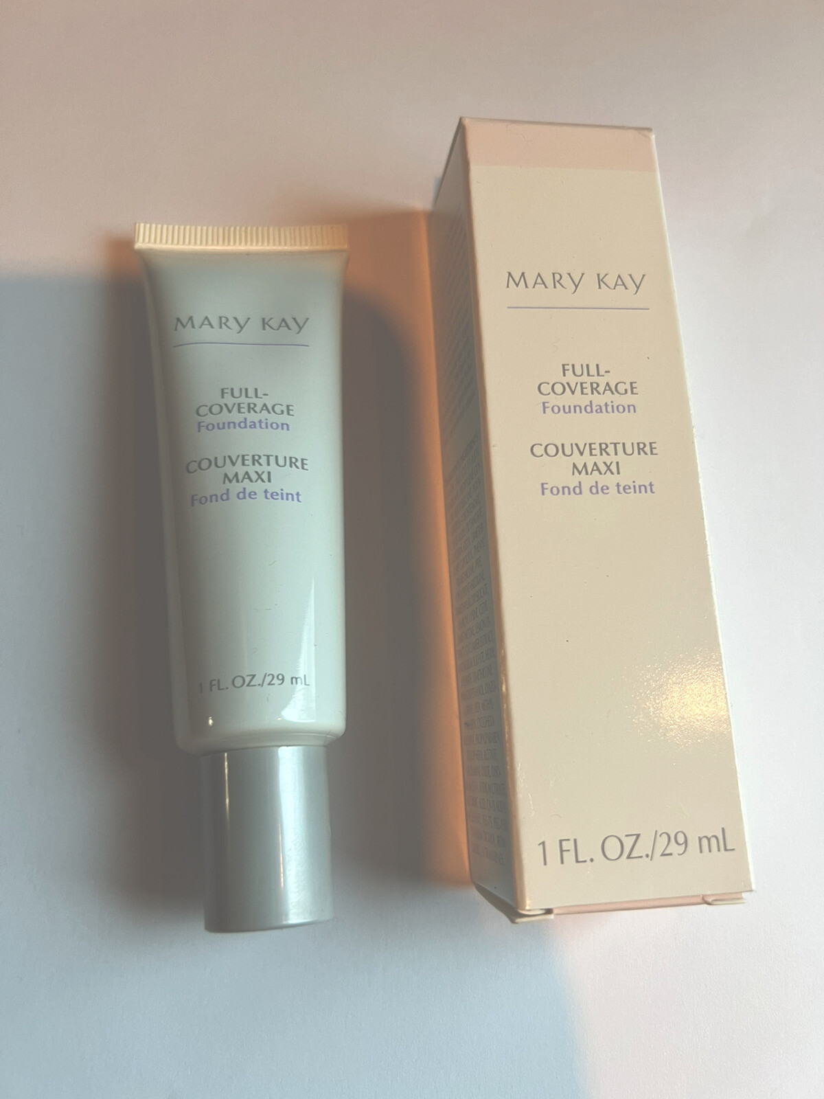 Mary Kay Full Coverage Foundation Ivory 105 Gray Lid #364700