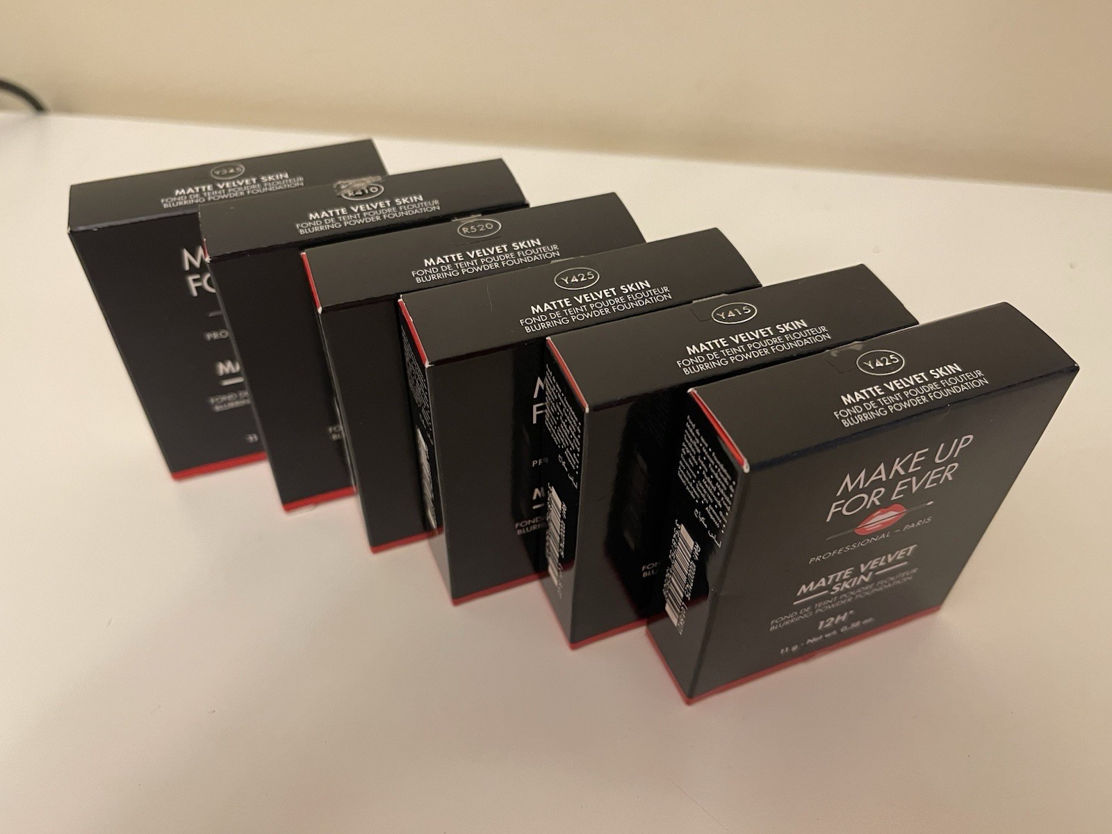 MAKE UP FOR EVER | MATTE VELVET SKIN | BLURRING POWDER FUNDATION