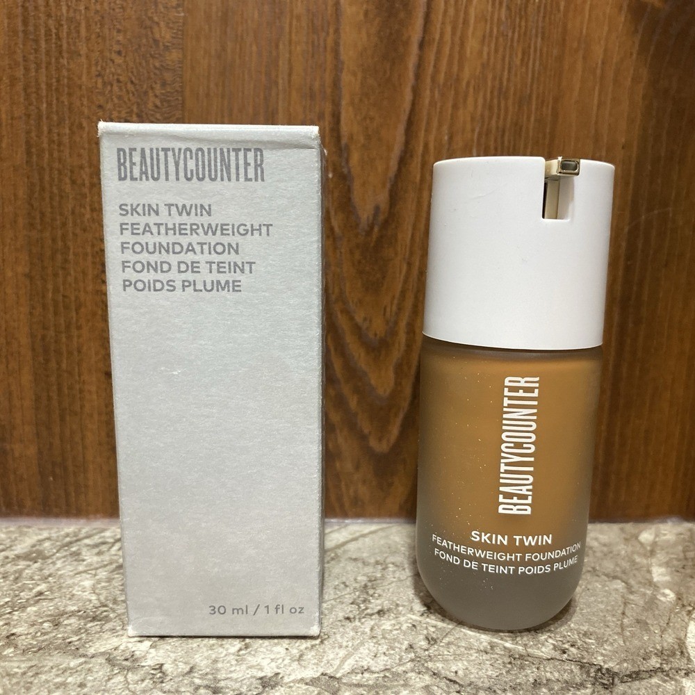 BNIB BEAUTYCOUNTER Skin Twin Featherweight Foundation 1 fl oz Each Dark 510