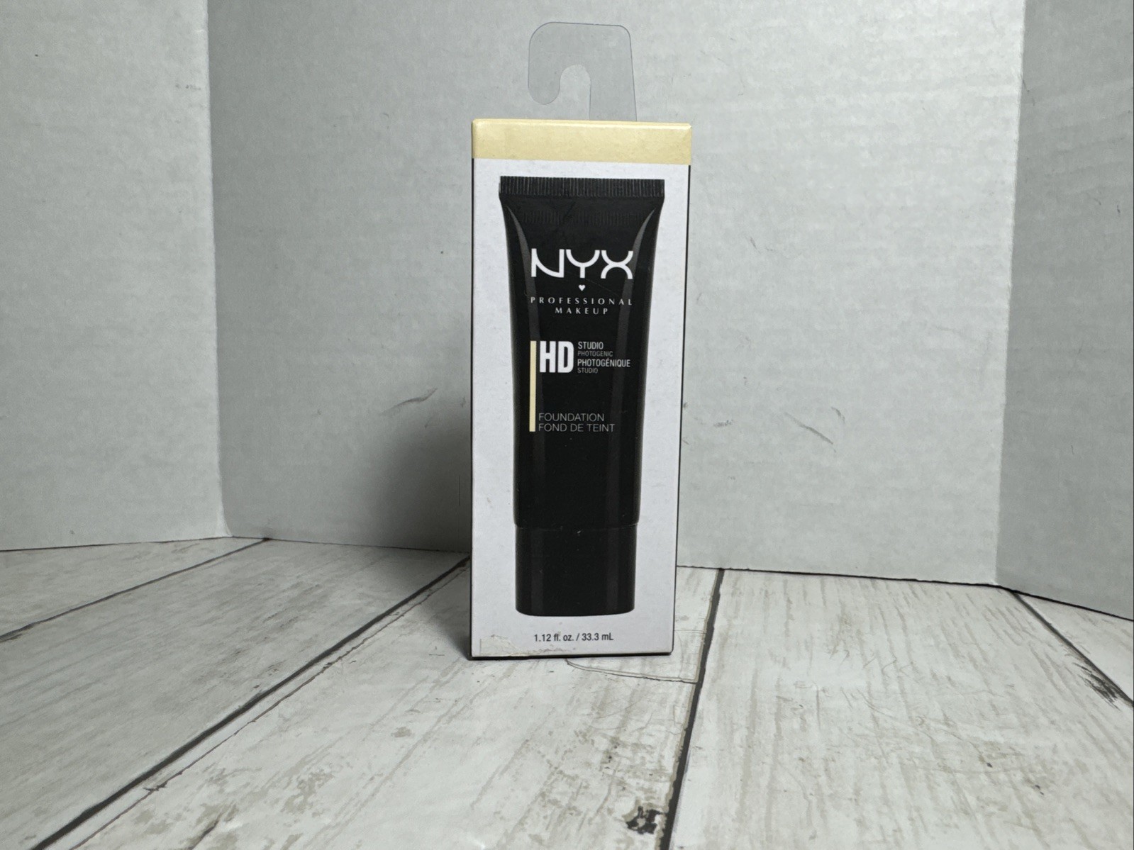NYX HD High Definition Studio Photogenic Foundation Nude HDF101 New In Box