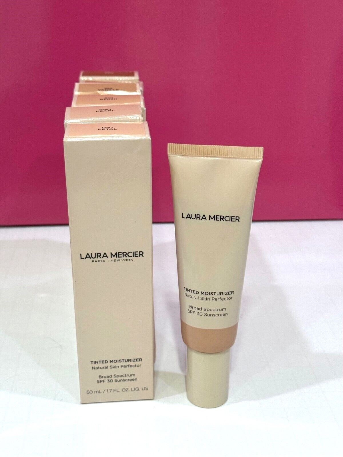 Laura Mercier Tinted Moisturizer Natural Skin Perfector SPF30 1.7oz. Expire 2026