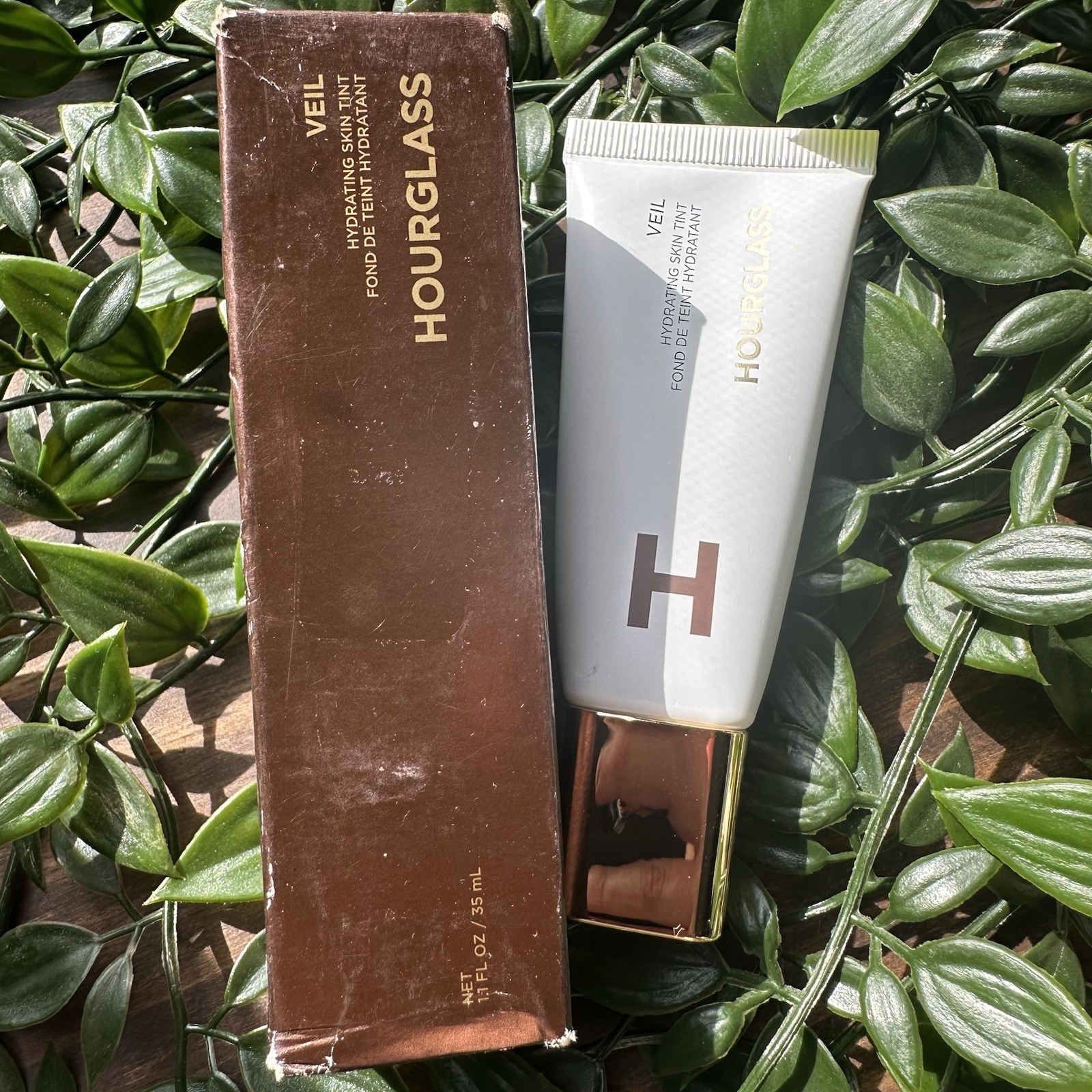 Hourglass Veil Hydrating Skin Tint – #18 – Full Size 1.1 oz / 35 ml – NEW BNIB