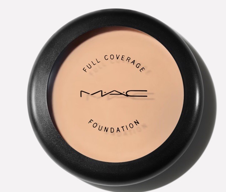 MAC Full Coverage Foundation – NC15 – Full Size – New 🎁