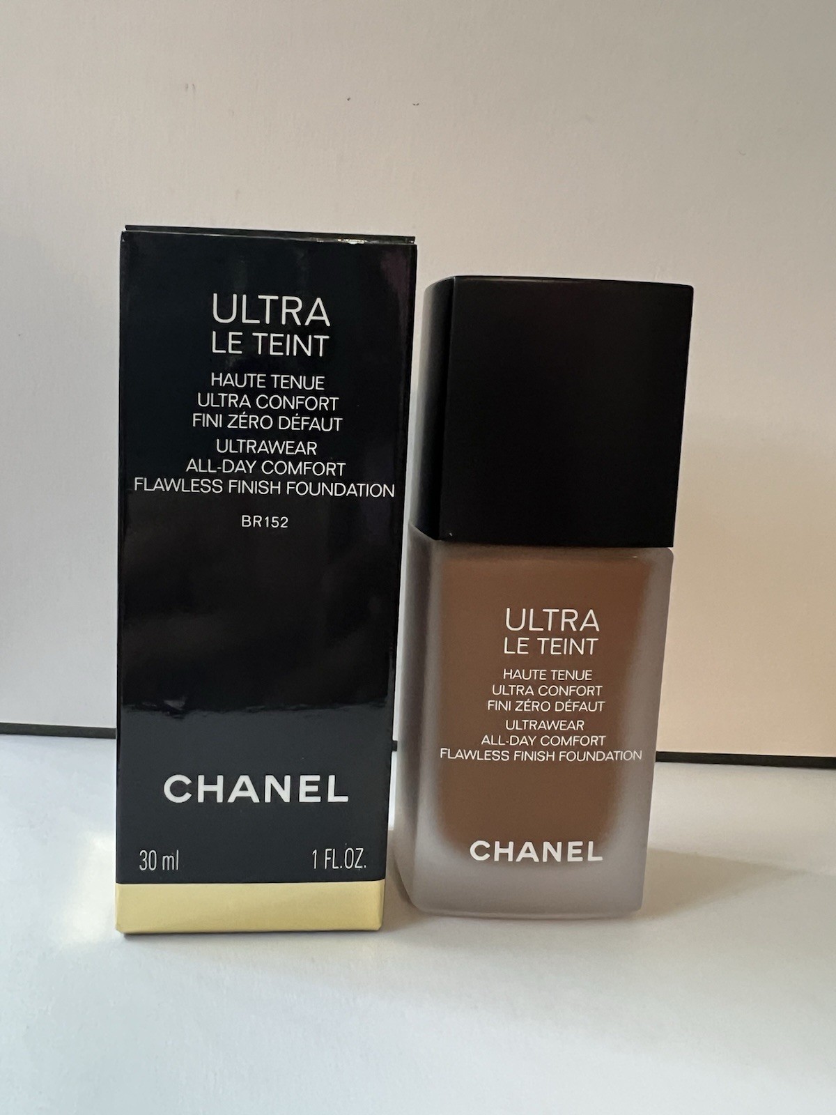 Chanel Le Teint Ultrawear All Day Comfort Flawless Finish Foundation BR152 NIB