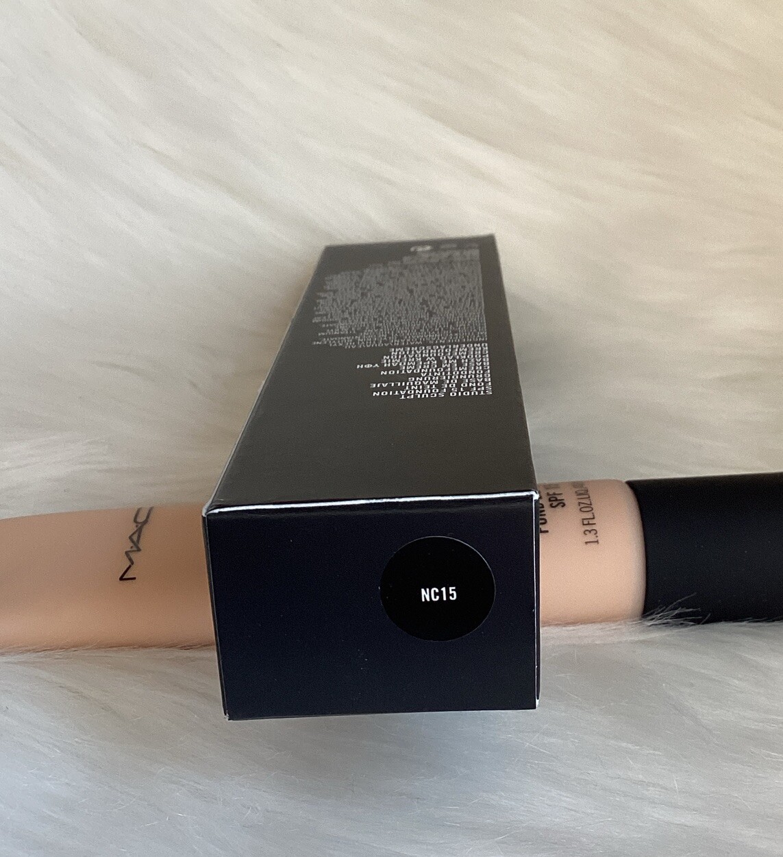 MAC STUDIO SCULPT SPF 15 FOUNDATION ~ NC 15 ~ 40ml/1.3oz Full Size NIB
