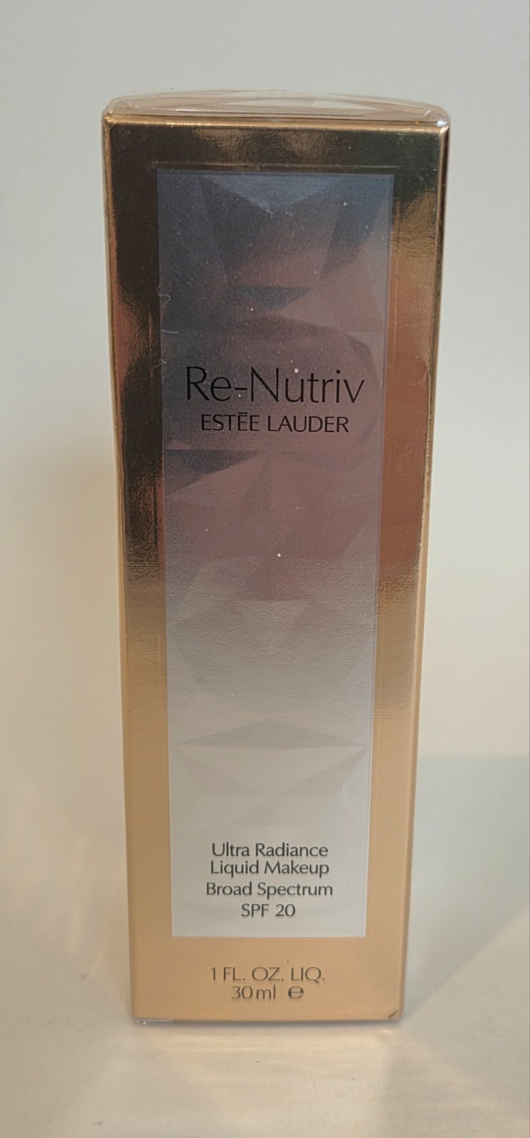 Re-nutriv ultra radiance liquid foundation spf 20 Rich Cocoa 6C1