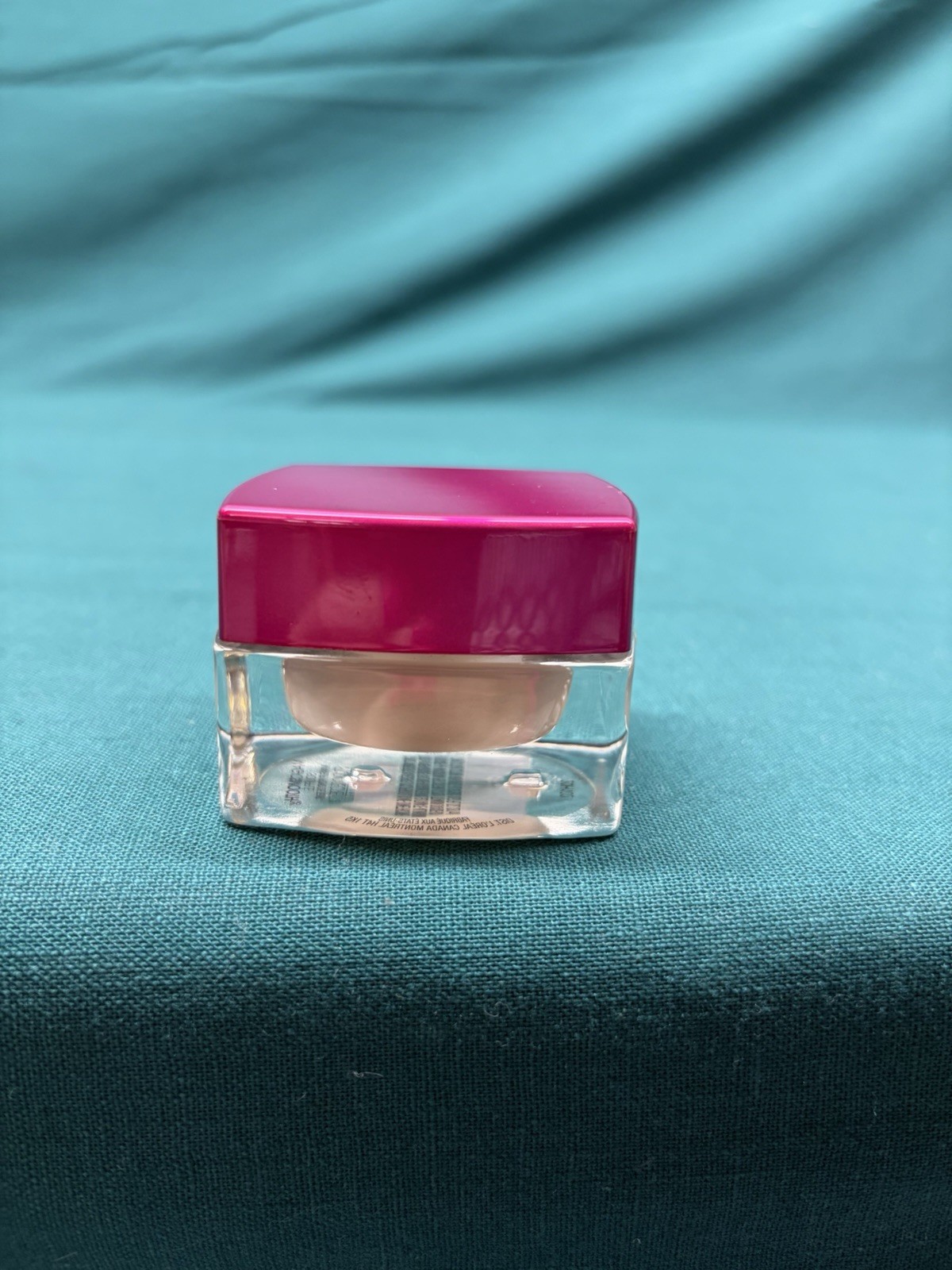 NEW L’Oréal Magic Smooth Souffle Foundation- 512 Classic Ivory