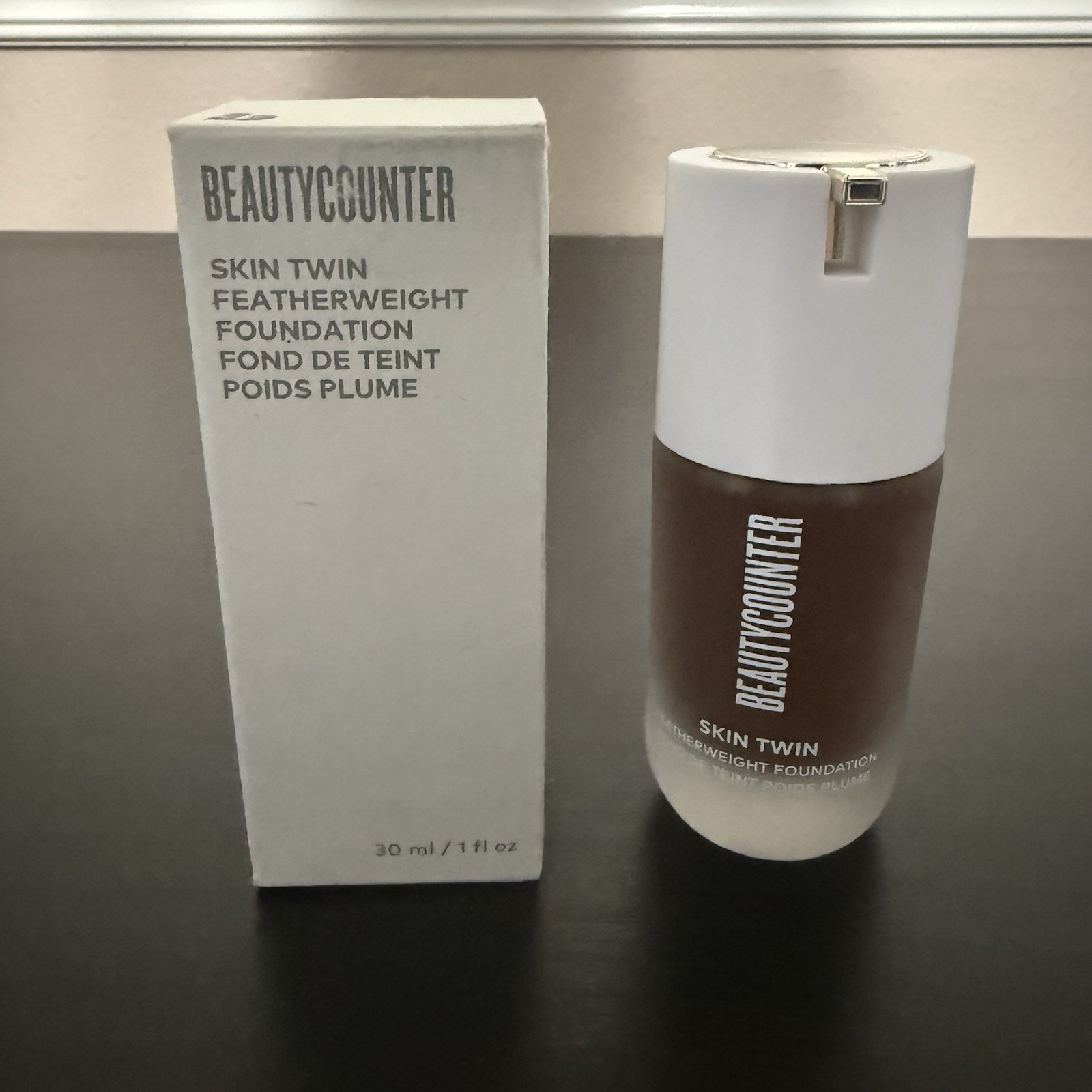 BEAUTYCOUNTER -SHADE: Deep 660- Skin Twin Featherweight Plumping Foundation-NEW!