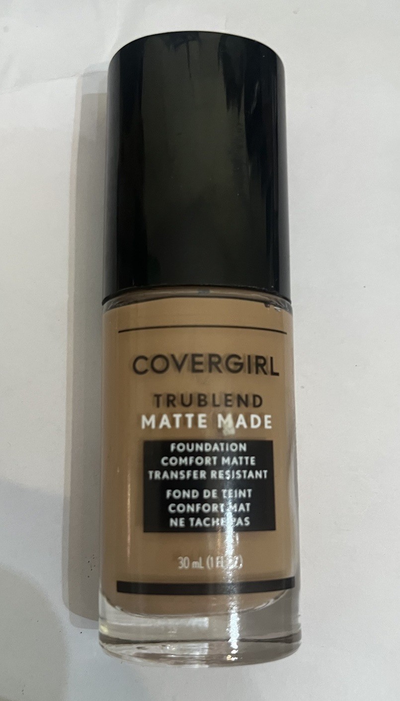 M90 Perfect Beige. Covergirl TrueBlend Foundation. Matte Made. 30ml Or 1 Floz.