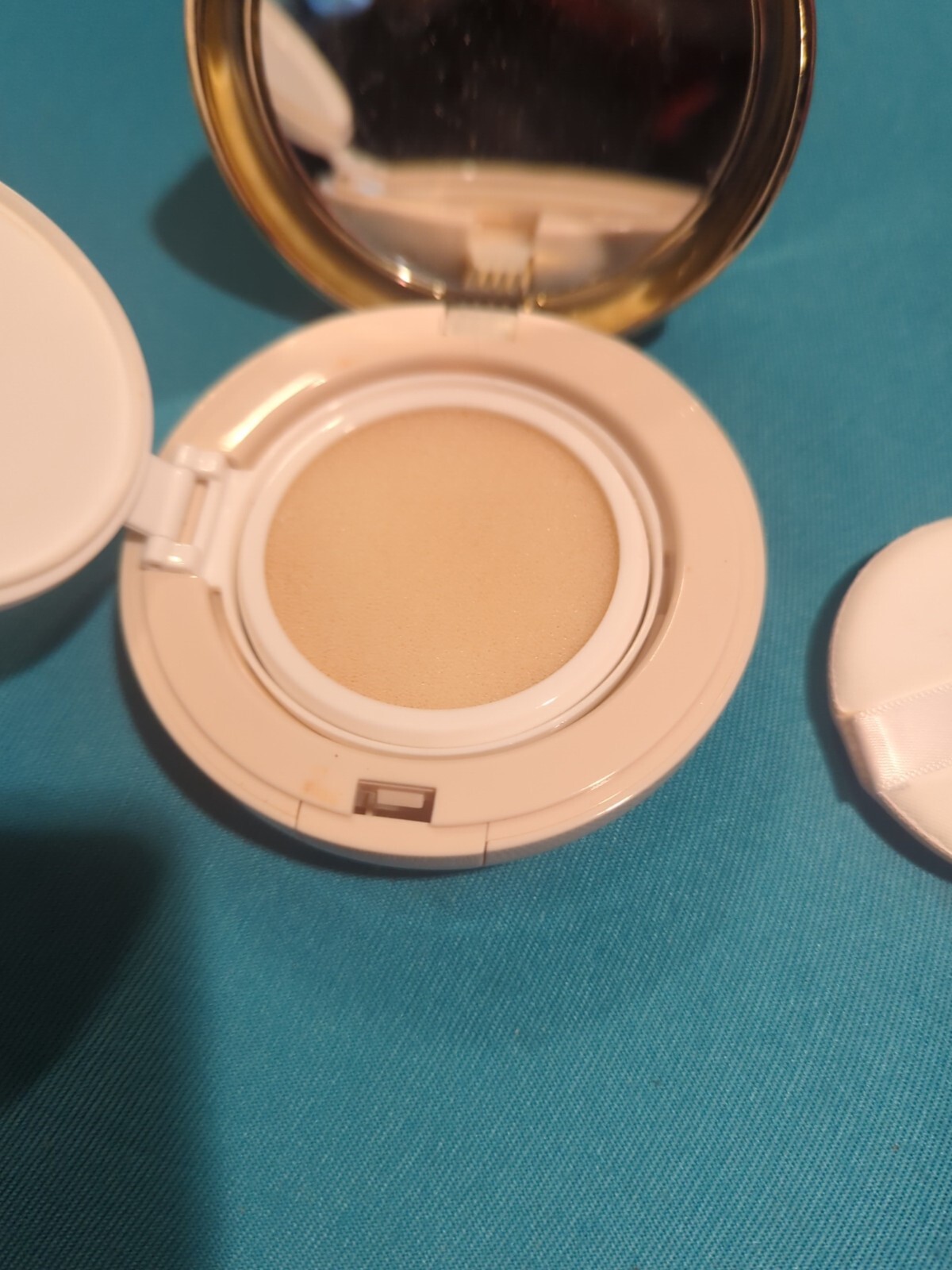 Vintage Compact Sponge Puff Mirror Portable White Round Powder Never Used