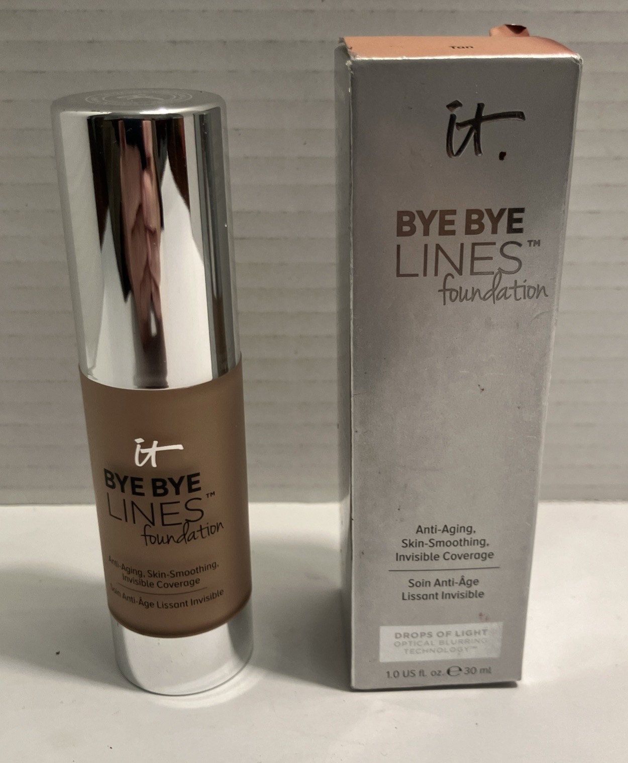 It Cosmetics Bye Bye Lines Foundation Anti-Aging Invisible Coverage HTF TAN NIB