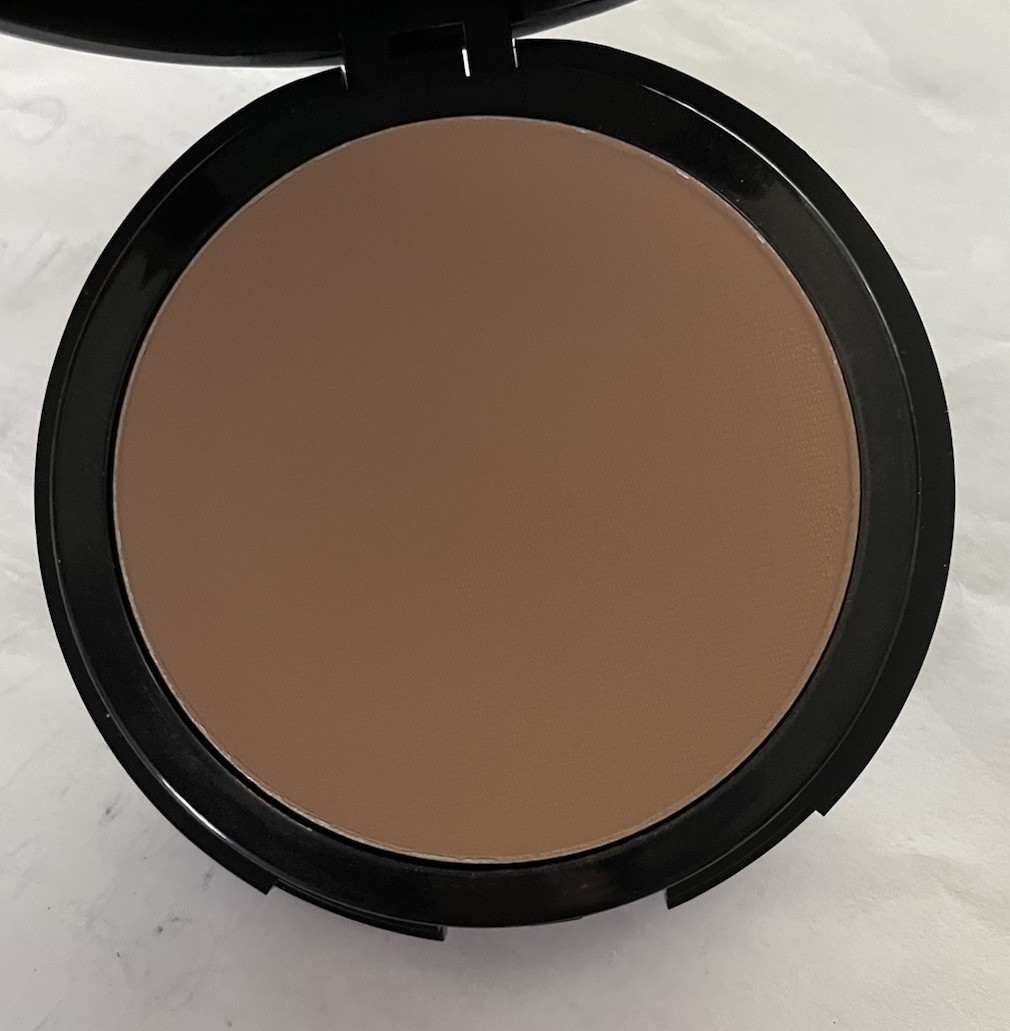 Avon fmg CASHMERE COMPLEXION COMPACT POWDER FOUNDATION N130 ~NIB ~ FAST SHIPPING