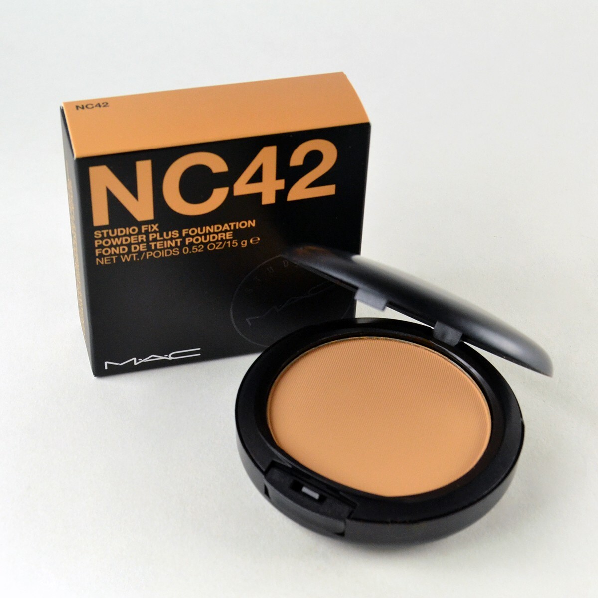Mac Studio Fix Powder Plus Foundation NC42 – Full Size 0.52 Oz. / 15 g New