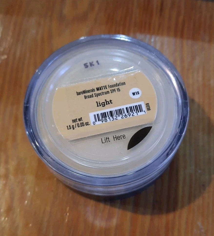 bareMinerals *ORIGINAL* Foundation ~ Light W15 ~ SPF 15 ~ .07 Oz / 2g SEALED F/S