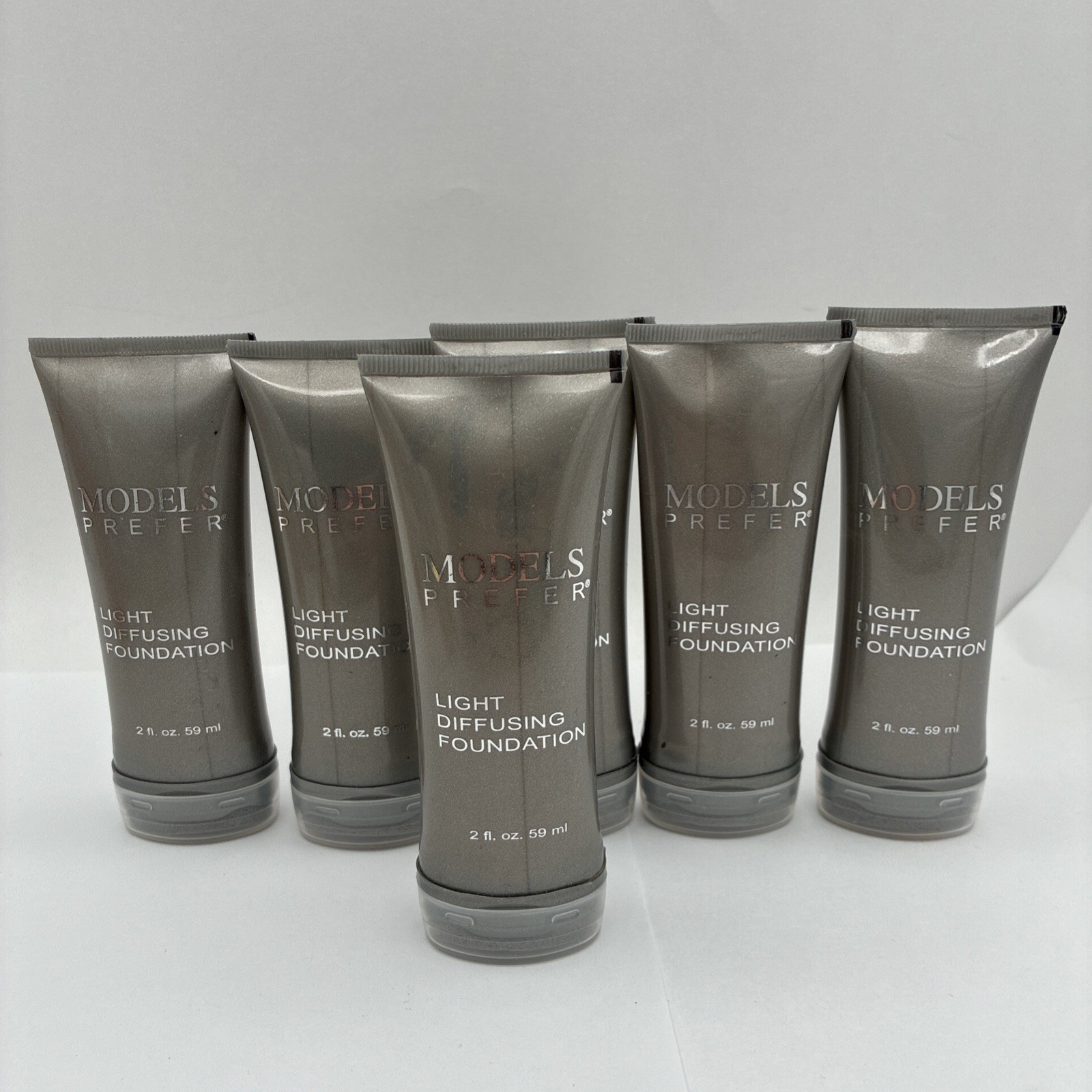 1 Tube Models Prefer Light Diffusing Foundation 2 Fl Oz New Vintage Shade Medium