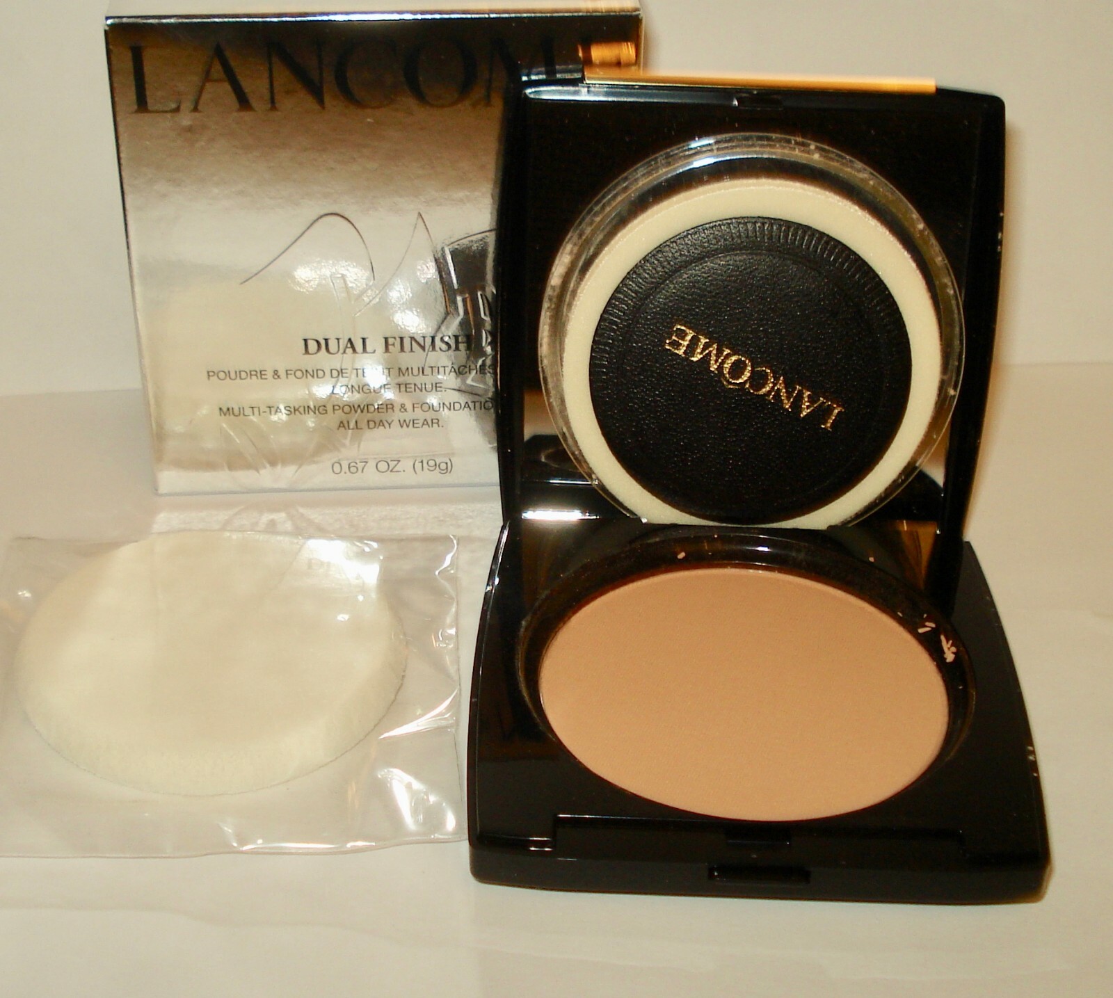 Lancome Dual Finish Multi Tasking Powder & Foundation NIB Choose your Shade ….
