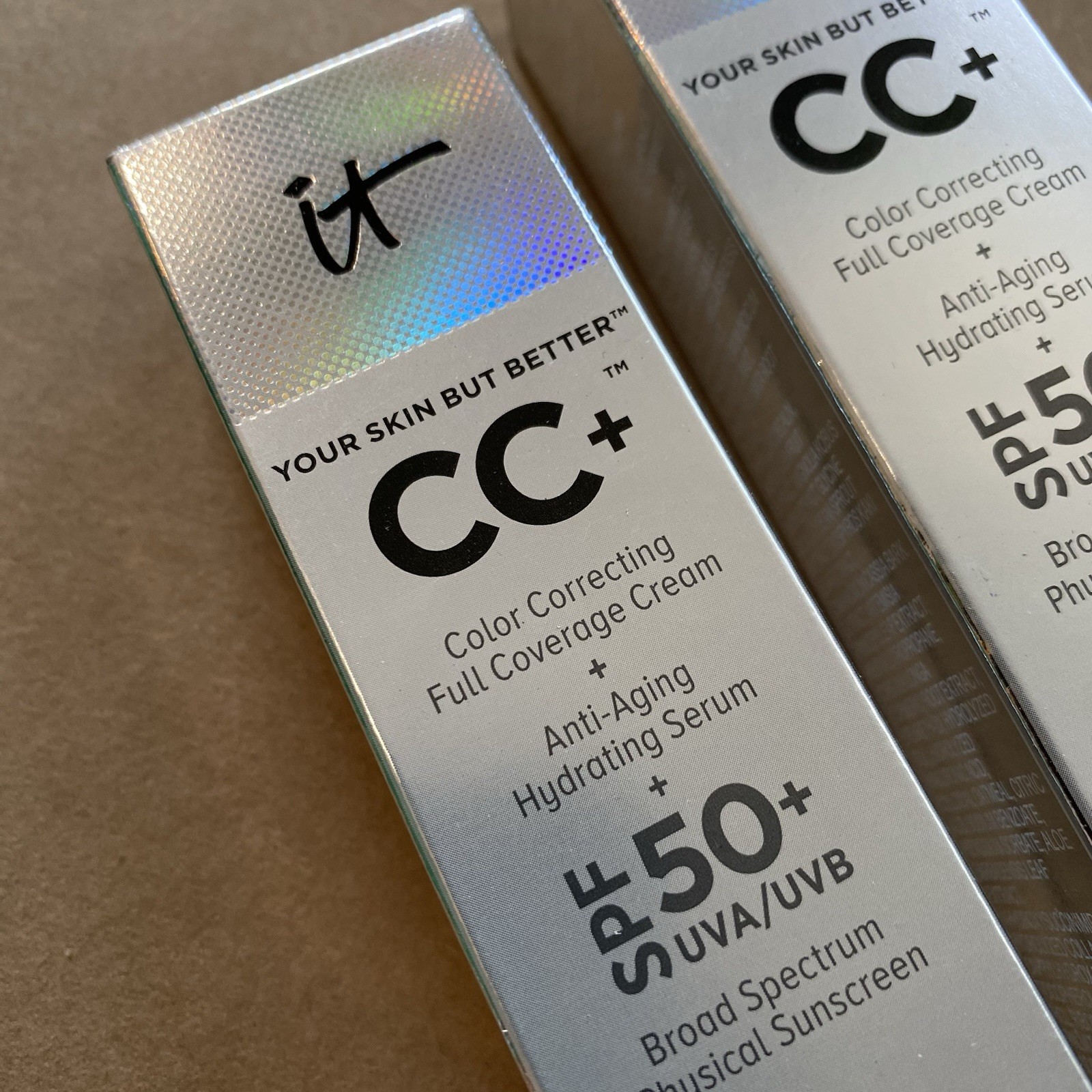 iT Cosmetics 32 mL Deep CC+ Oil-Free Color Correct Anti-Aging SPF 50 10/22