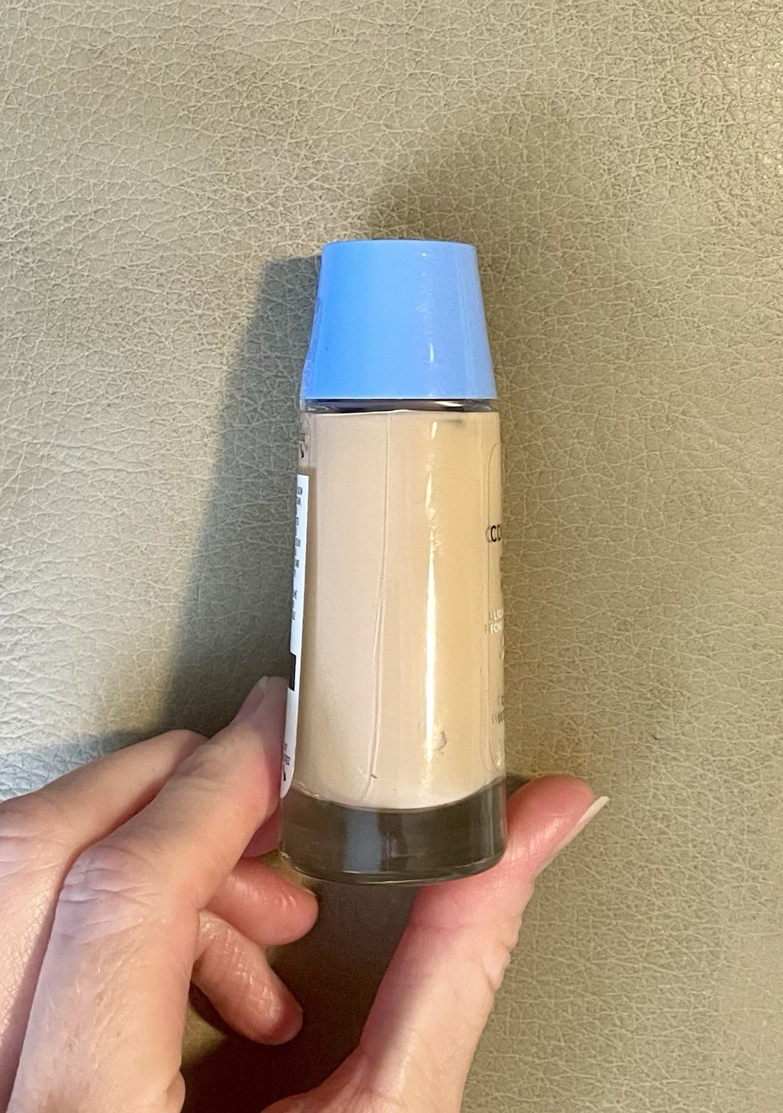*NEW* CoverGirl Clean Matte Liquid Foundation – Classic Ivory #510 – 1 FL OZ