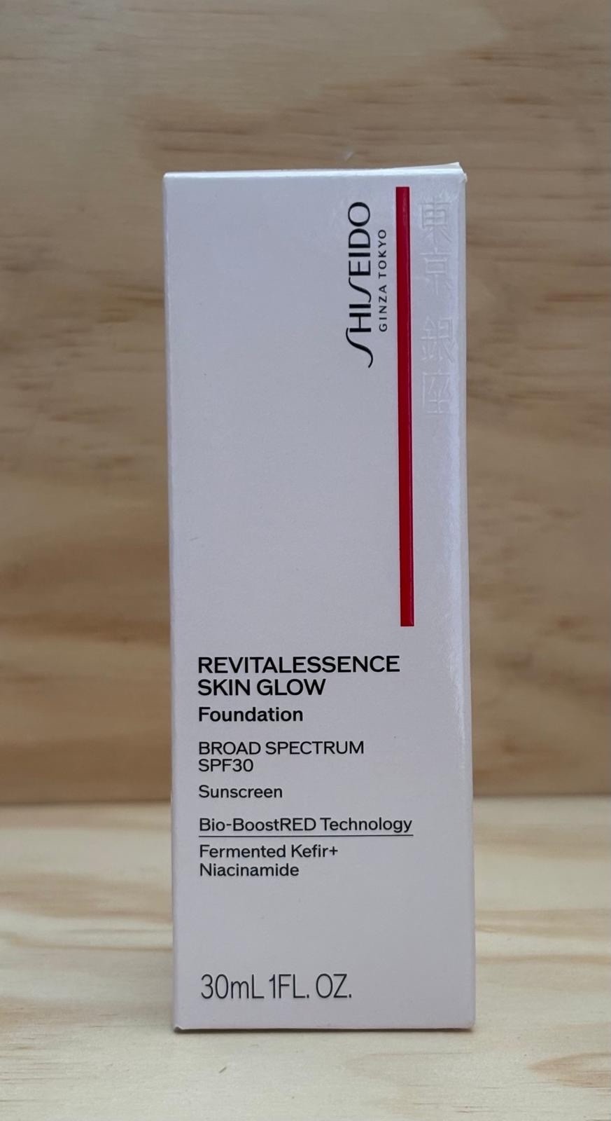 Shiseido Revitalessence Skin Glow Foundation SPF 30 #120Ivory~ 30ml~ New In Box