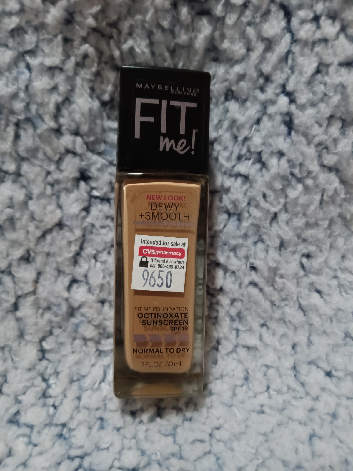 Maybelline Fit Me Foundation Liquid Cream Dewy + Smooth, Natural Buff #230 B8