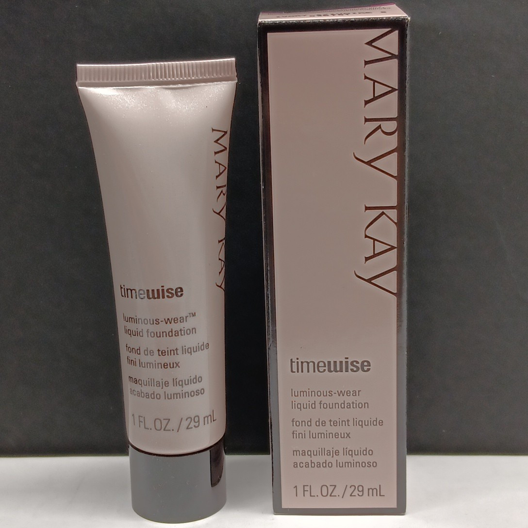 Mary Kay Timewise Luminous Wear Liquid Foundation Ivory 5 038701