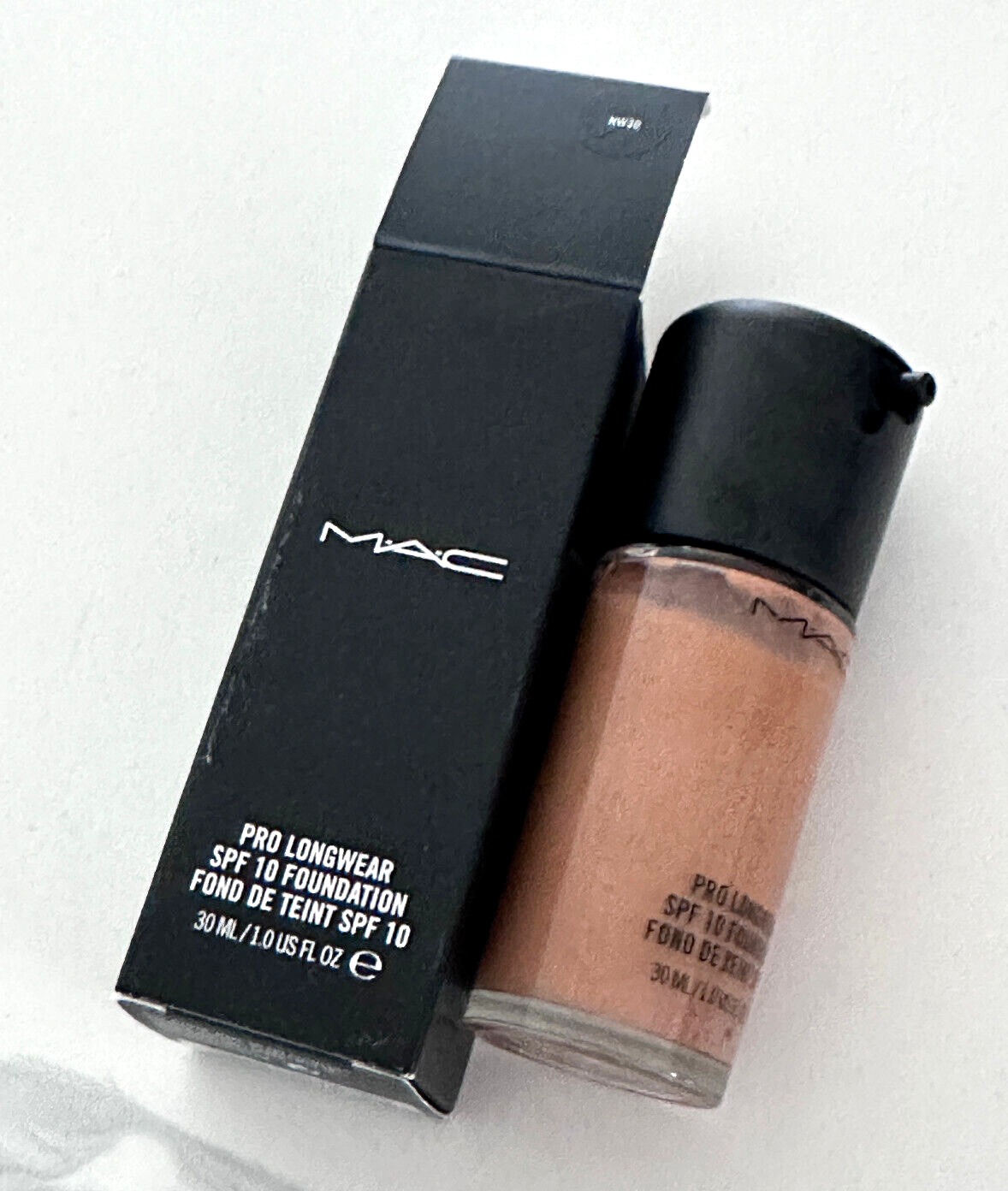 MAC Pro Longwear SPF 10 Foundation NW30