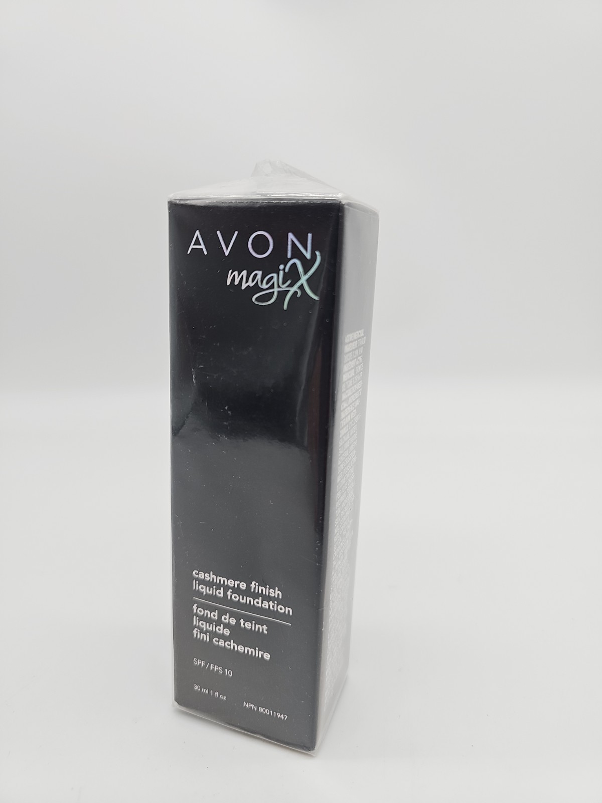 Avon Magix Cashmere Finish Liquid Foundation – Light beige
