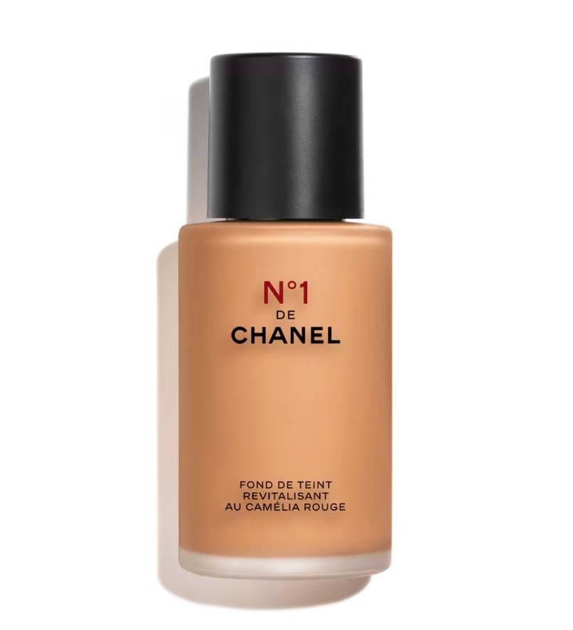 Chanel ~ No1 De Chanel ~ Red Camellia Revitalizing Foundation ~ #BR 102