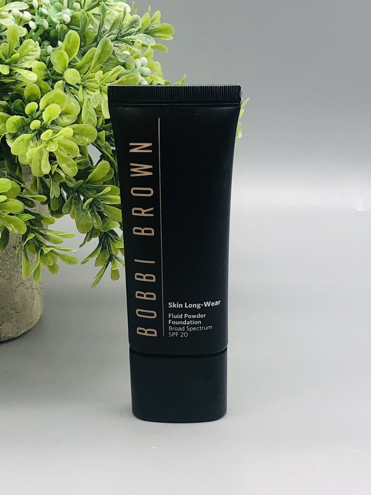 Bobbi Brown Skin Long- Wear Fluid Powder Foundation N-012 Porcelain 1.4 oz NOT S