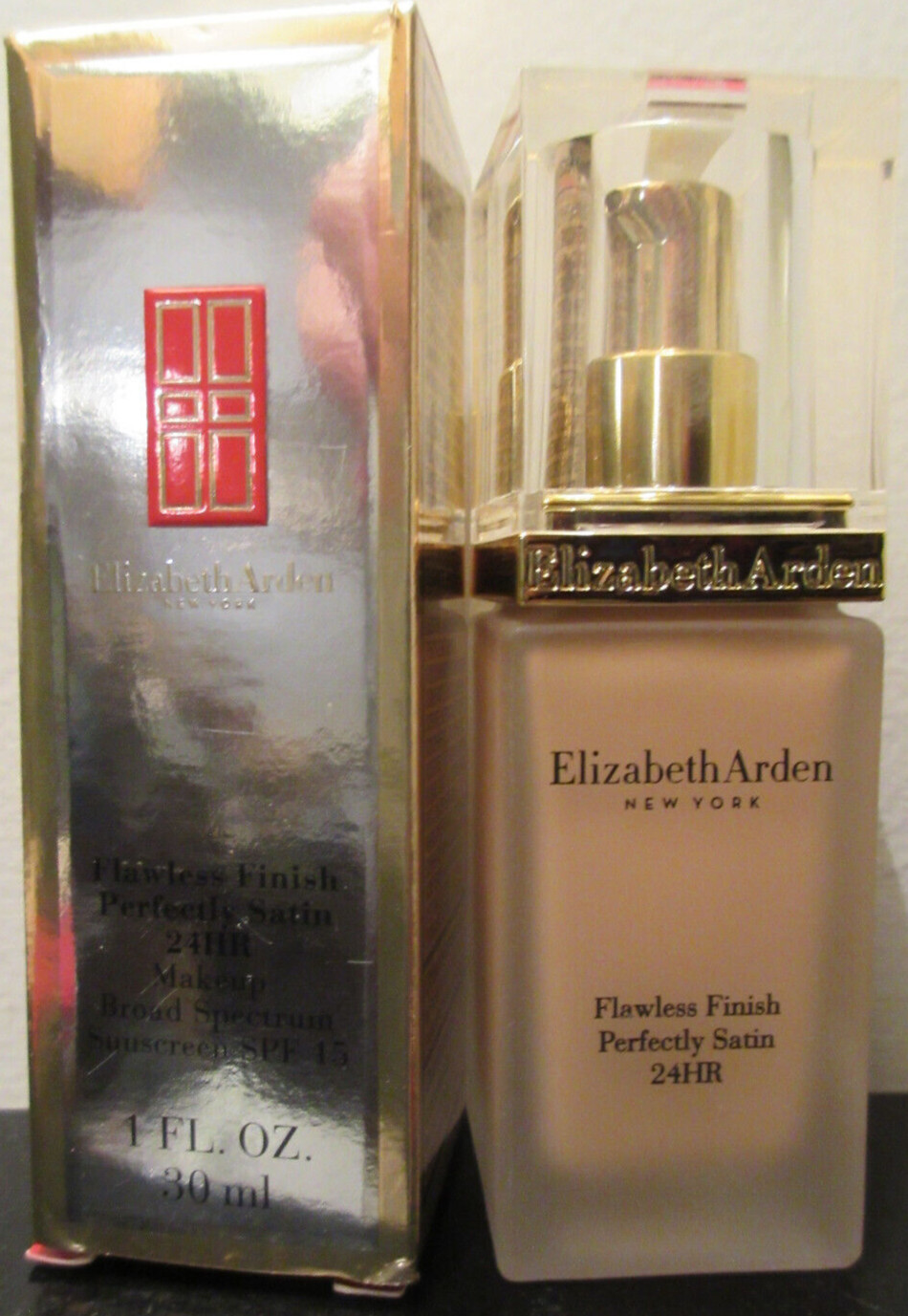 Elizabeth Arden Flawless Finish Perfectly Satin Foundation GOLDEN SANDS 05