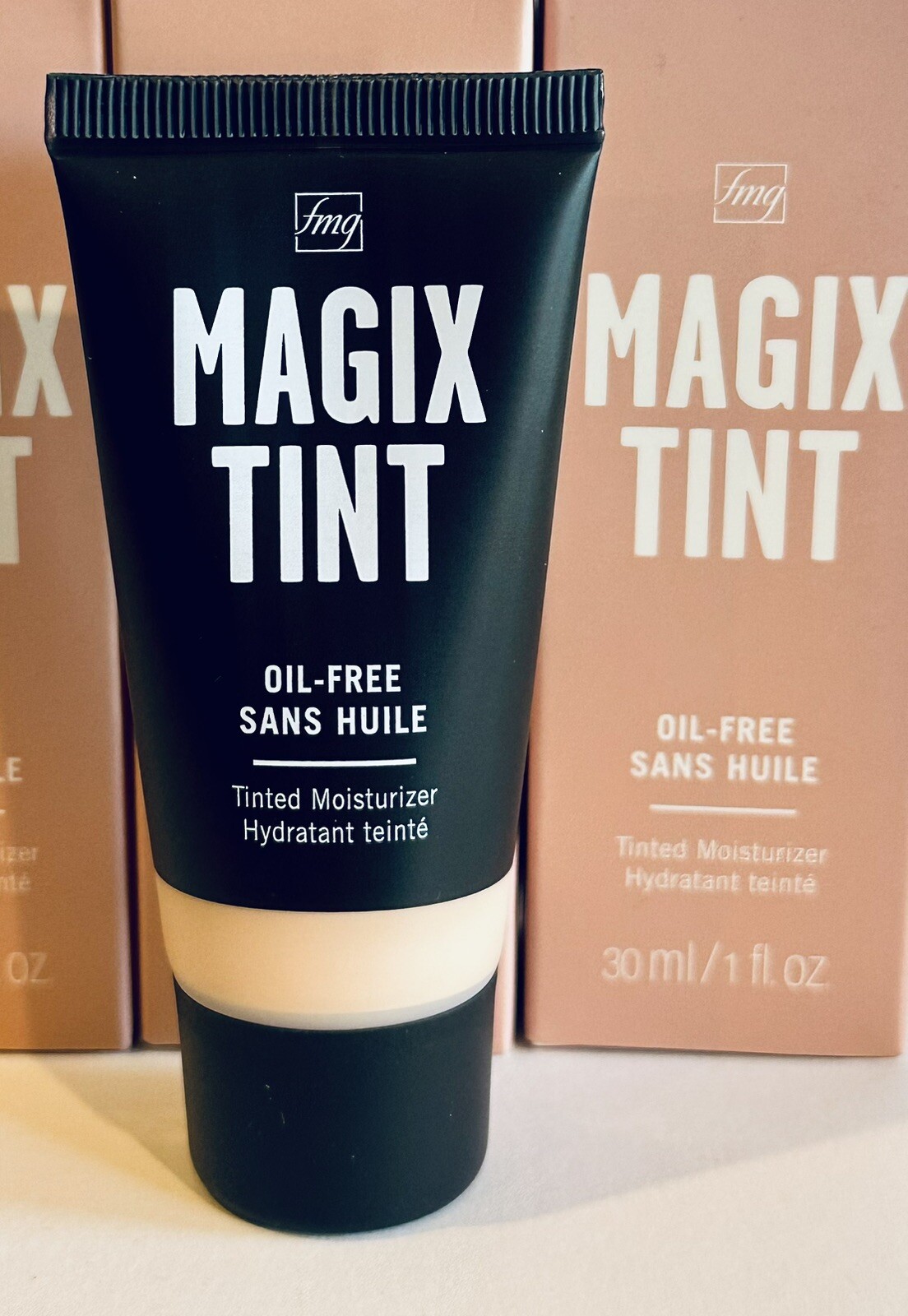 ✨ NEW IN BOX AVON MAGIX TINT OIL-FREE TINTED MOISTURIZER SHADE FAIR ✨