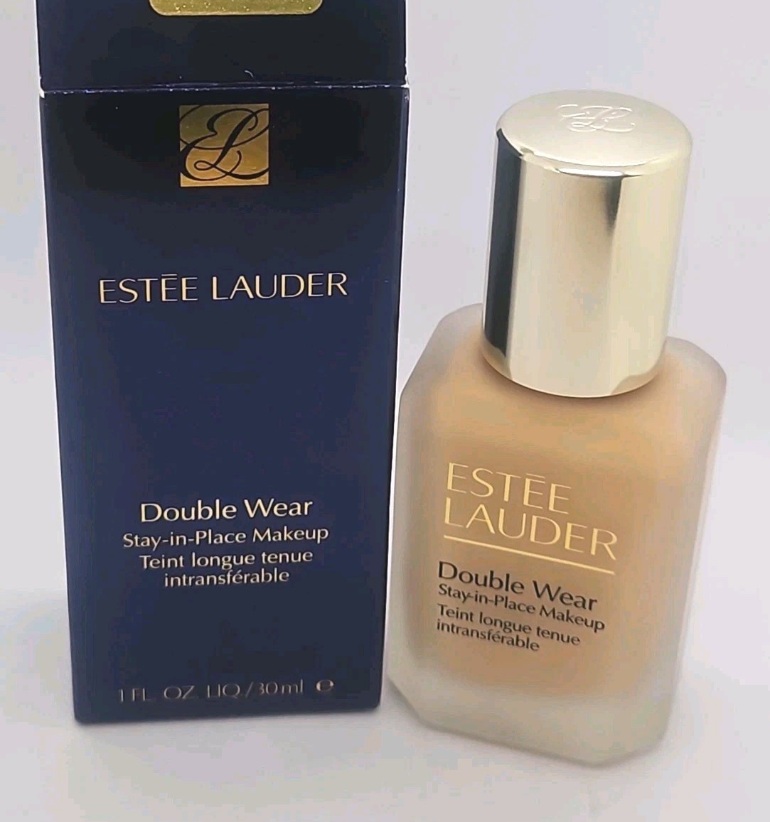 Estee Lauder DW 3W2 CASHEW Stay-in-Place Makeup NEW Formula BOXED