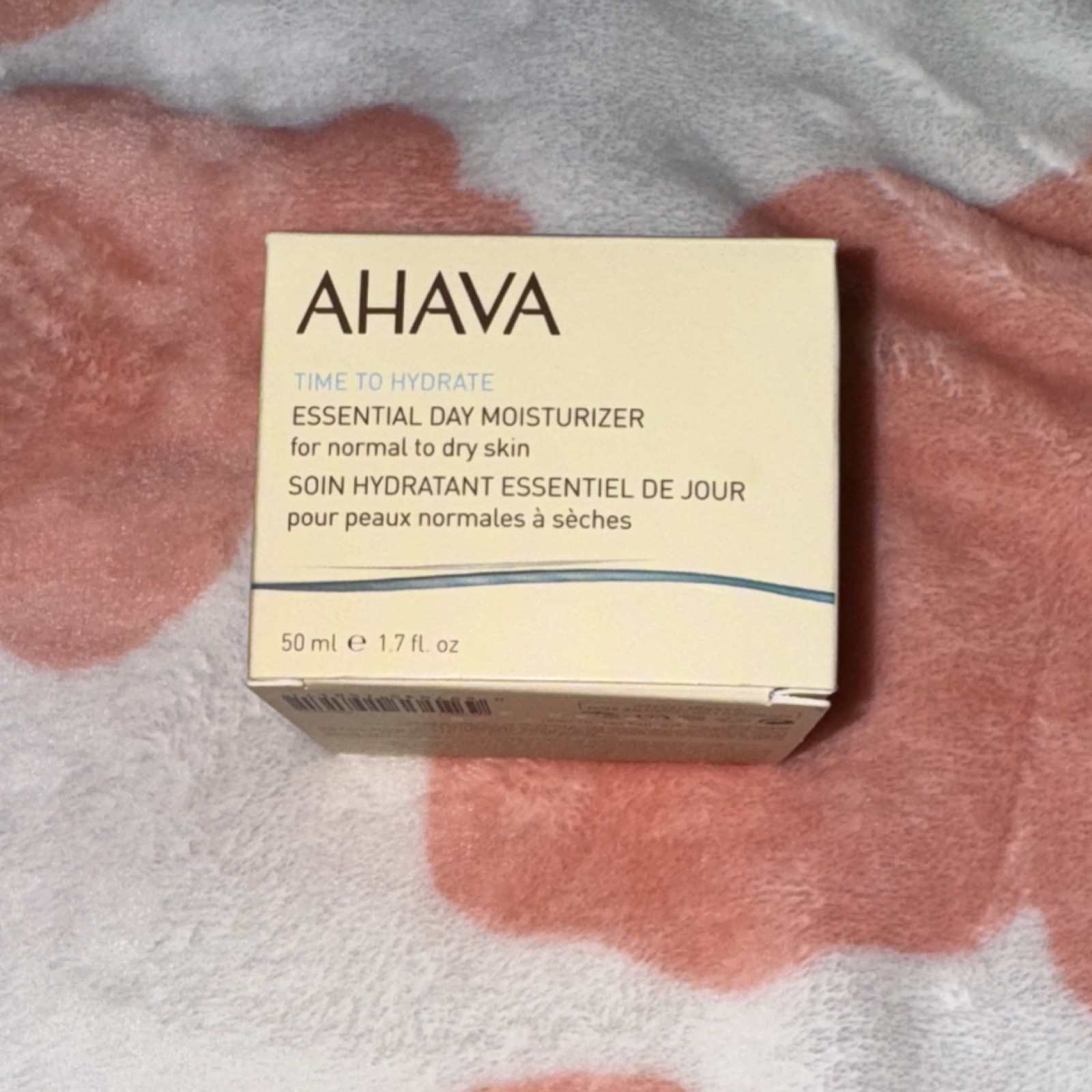 Kjaer Weis Foundation Makeup Face Cosmetic