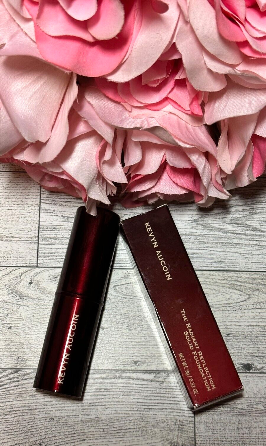 Kevyn Aucoin The Radiant Reflection Solid Foundation #06 Beverly, Full Size NIB