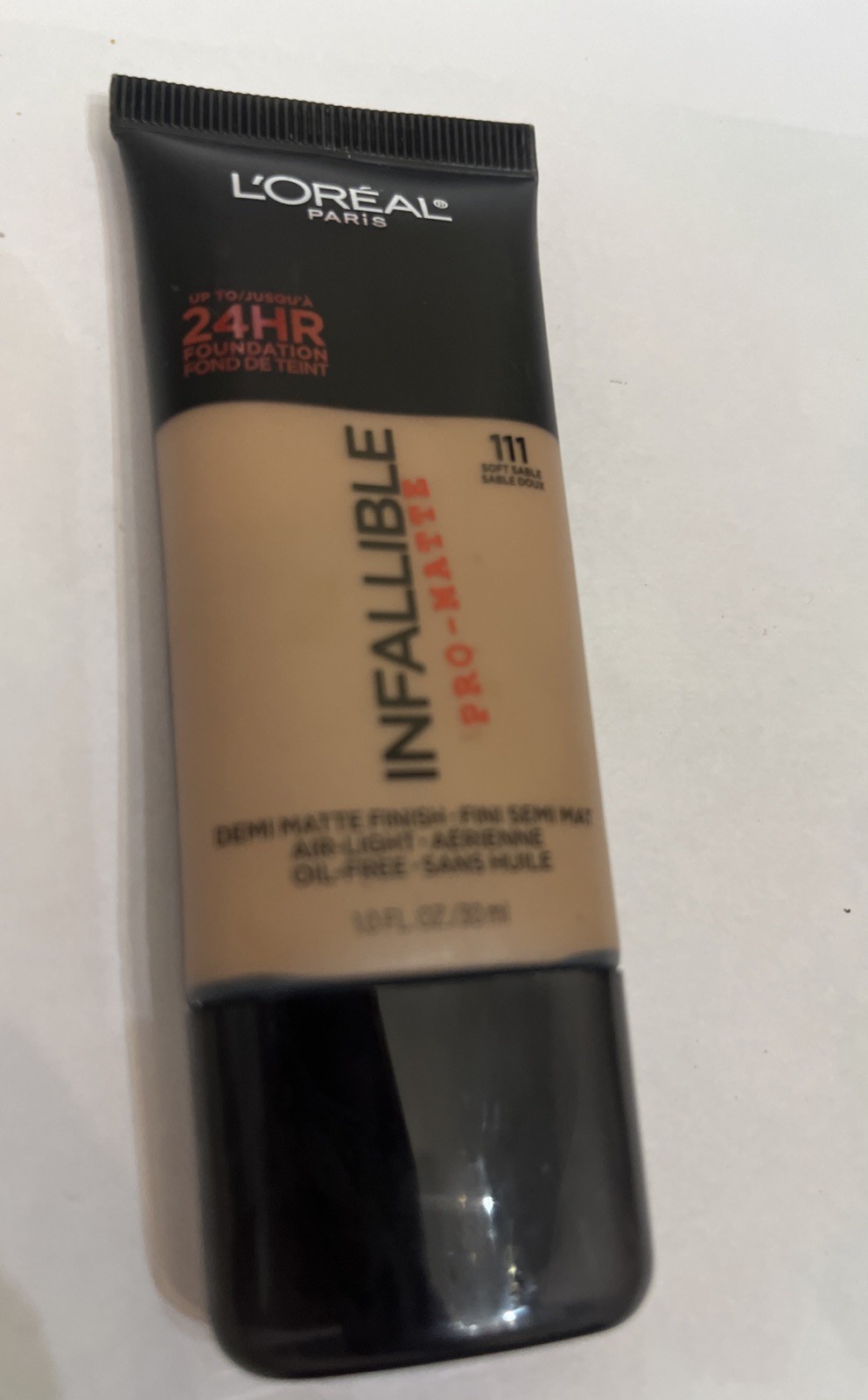 111 Soft Sable. L’OReal Paris. Infallible, Demi-Matte. Air light, 24hr, Medium