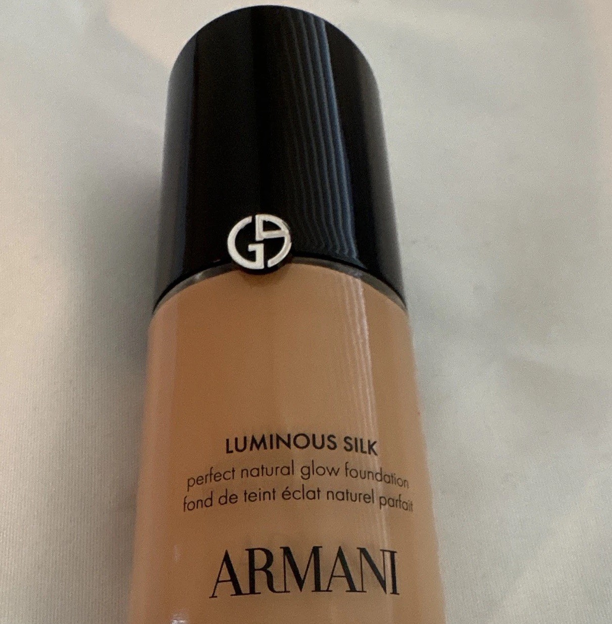 ARMANI Luminous Silk Liquid Foundation Perfect Natural Glow Shade 8.25 1 fl oz