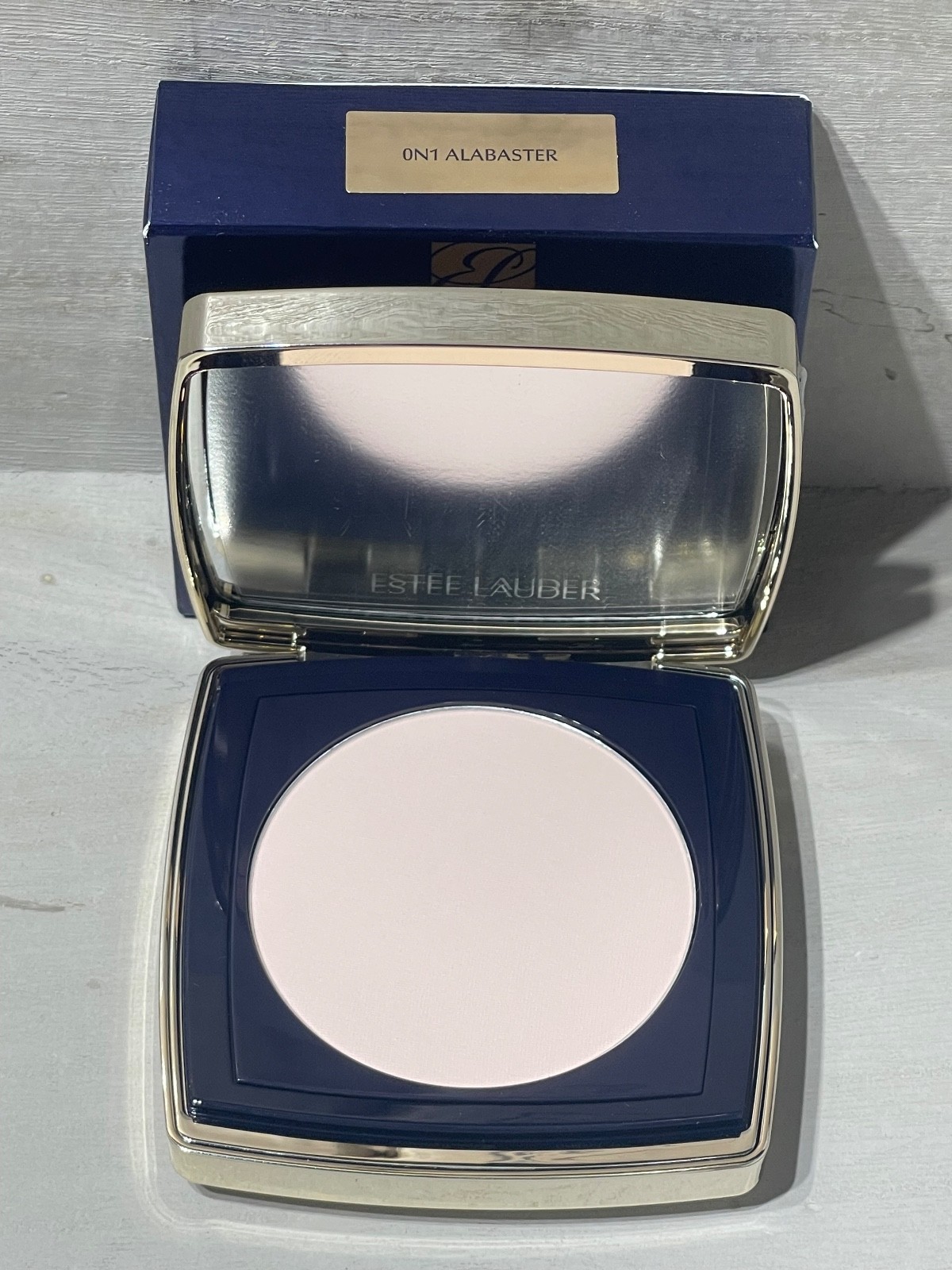 Estee Lauder Double Wear Stay-in Place Matte Powder Foundation (Choose Shade)