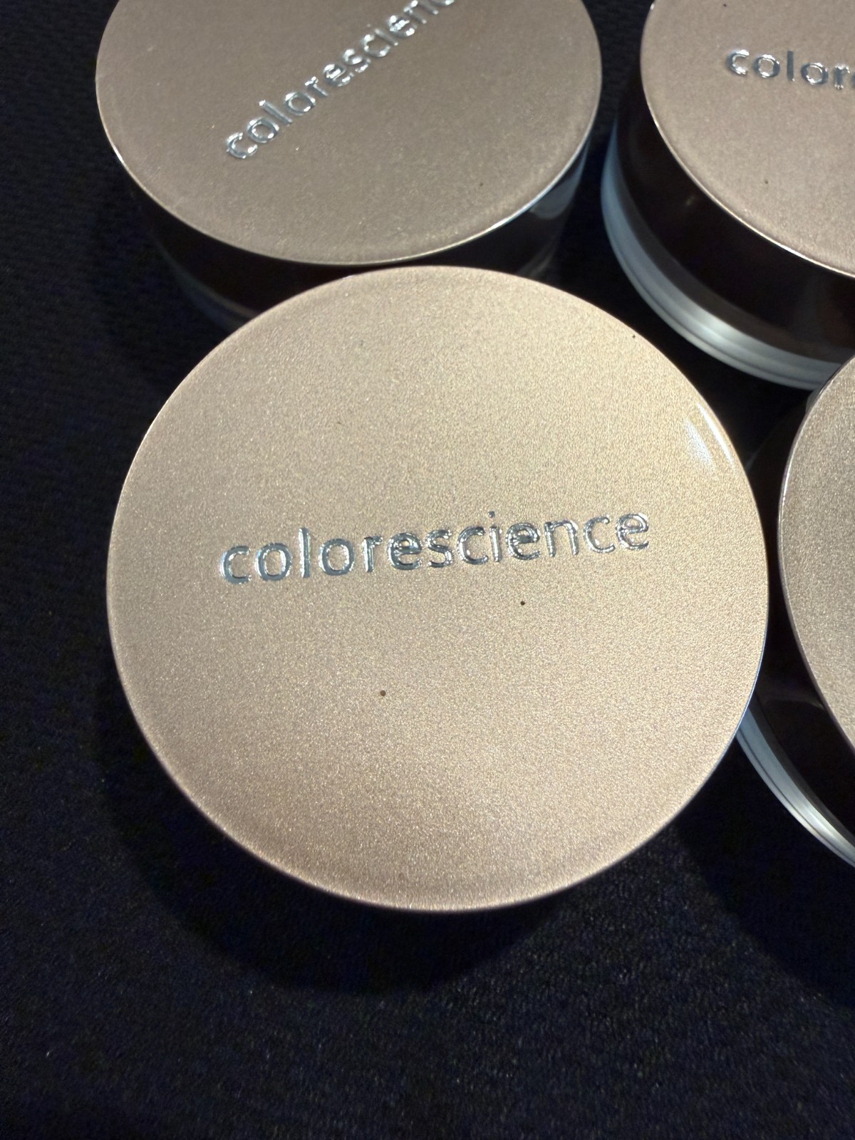 4 Colorescience Sealed Sunscreen SPF 20 – Loose – California Girl 1.5 g