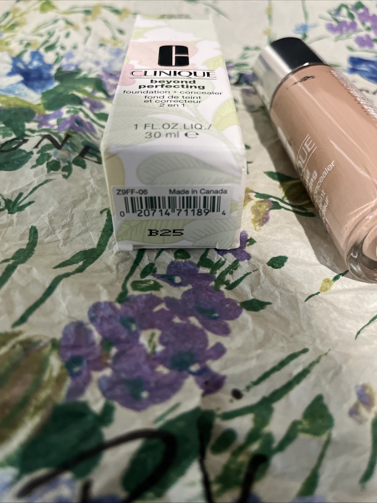 Clinique Beyond Perfecting Foundation + Concealer (CN 28 Ivory) 1oz/30ml