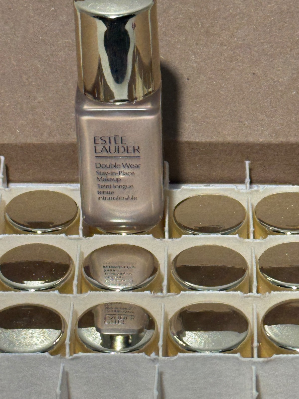 *Read description* ESTEE LAUDER DOUBLEWEAR STAY IN PLACE Makeup 3 OZ 1CO Shell
