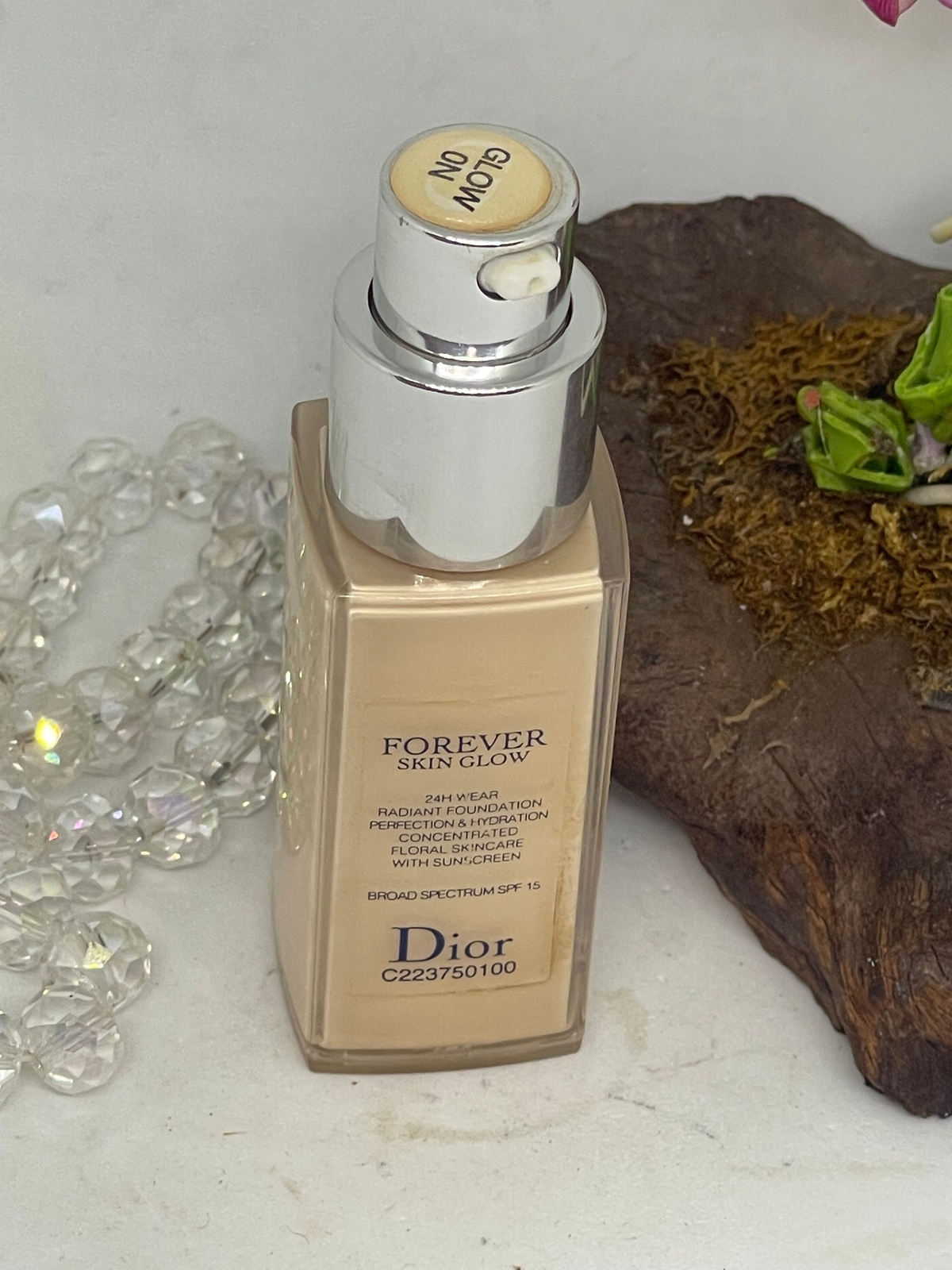 Dior Forever Skin Glow 24H Wear Radiant Foundation SPF 15 – 0N – .67 oz – New