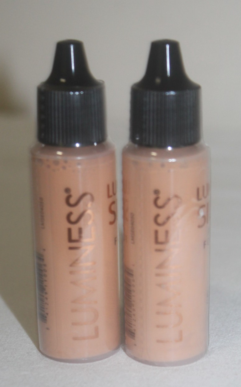 2 X Luminess Air Silk 4-in-1 Airbrush Foundation Shade 040 New Sealed 0.5 oz Ea