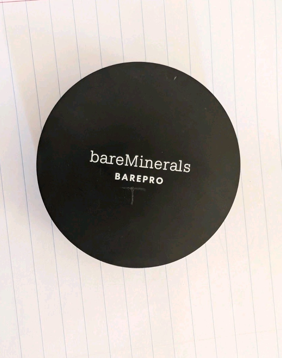 bareMinerals Barepro 16hr Skin-Perfecting Powder Foundation Fair 15 Neutral New
