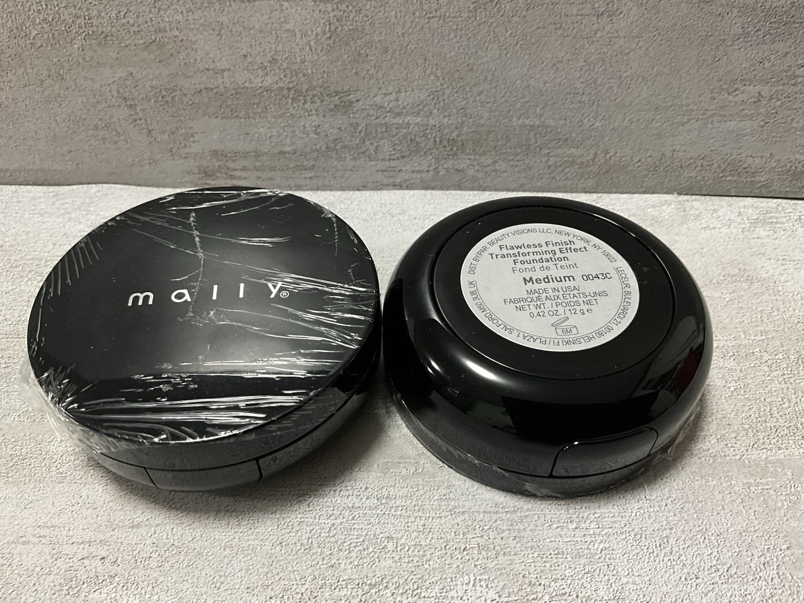 MALLY FLAWLESS FINISH TRANSFORMING EFFECT FOUNDATION MEDIUM 0.42 OZ – (LOT OF 4)