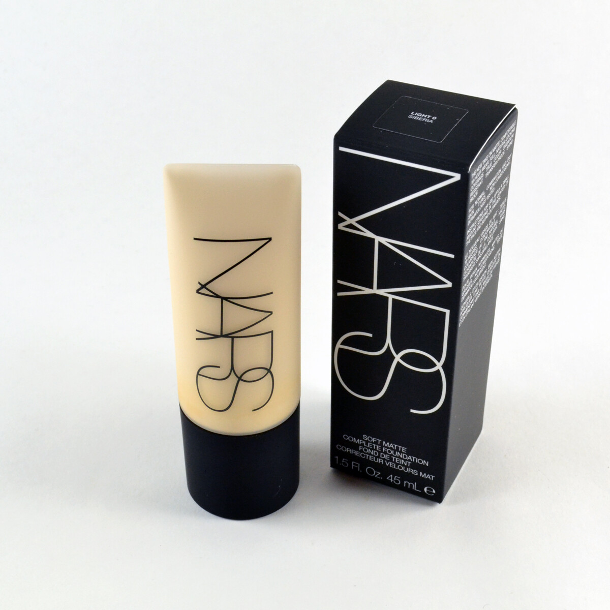 Nars Soft Matte Complete Foundation SIBERIA Light 0 – Size 45mL / 1.5 Oz.