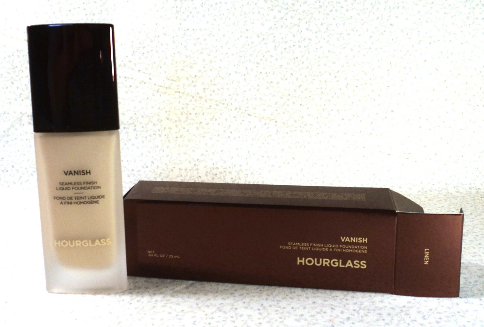 Hourglass Vanish Liquid Foundation – Linen – .84 oz. Full Sized – Boxed