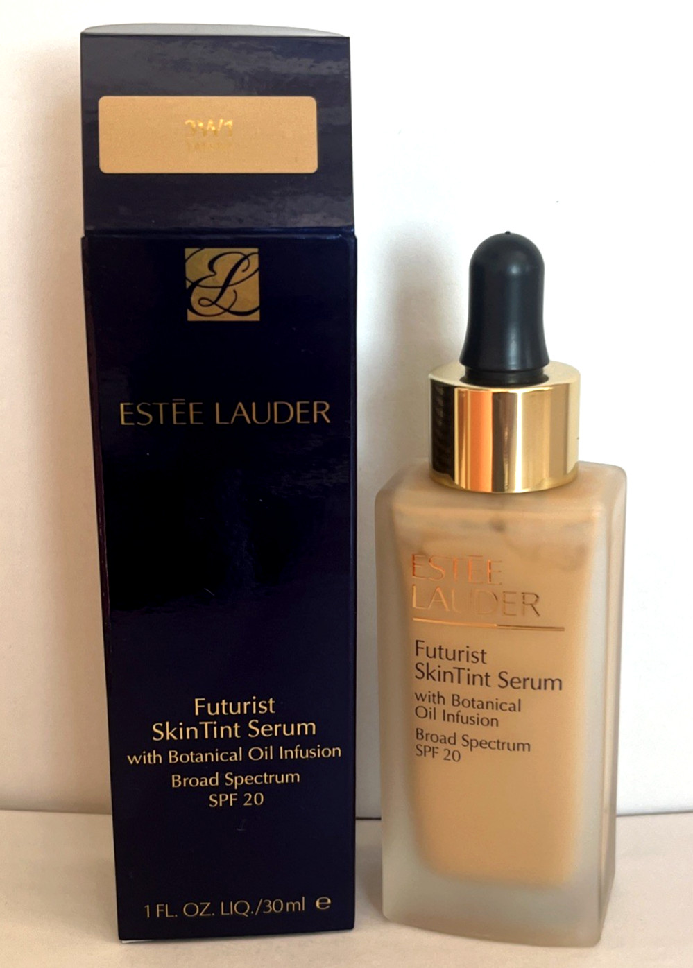 Estee Lauder Futurist Skin Tint Serum Foundation 3W1 TAWNY SPF 20 1oz / 30ml