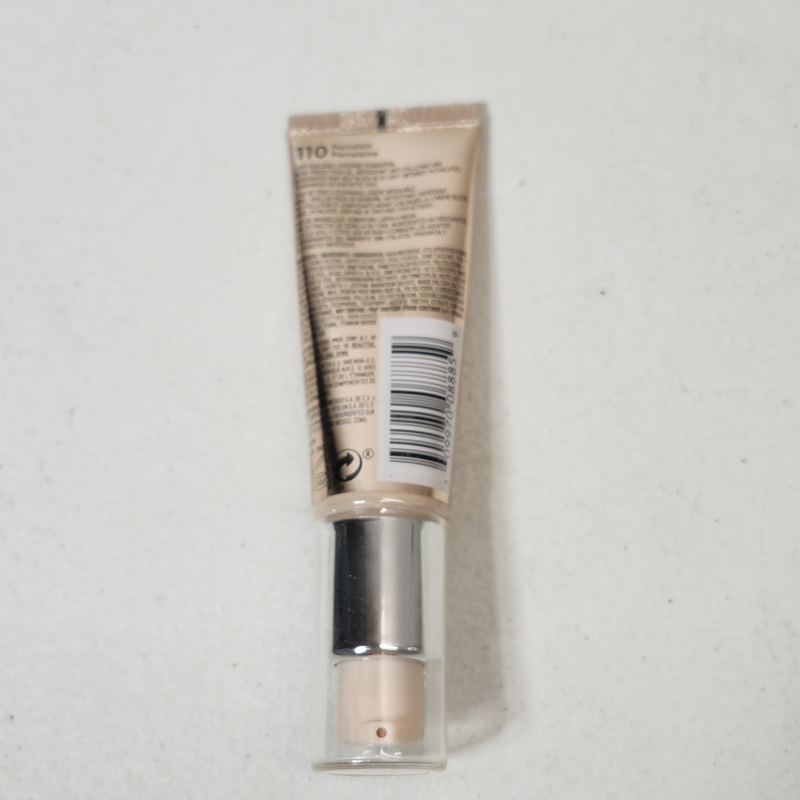 Revlon Photoready Candid Glow Foundations #110 Porcelain NEW
