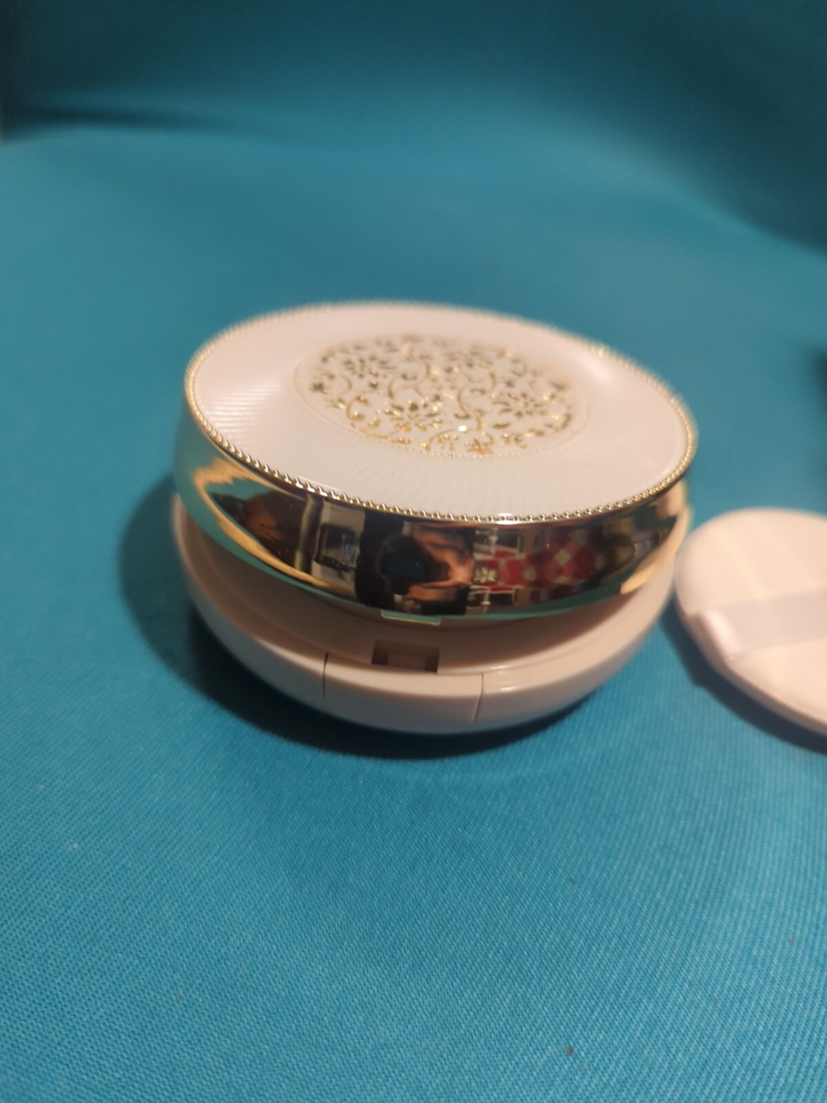Vintage Compact Sponge Puff Mirror Portable White Round Powder Never Used