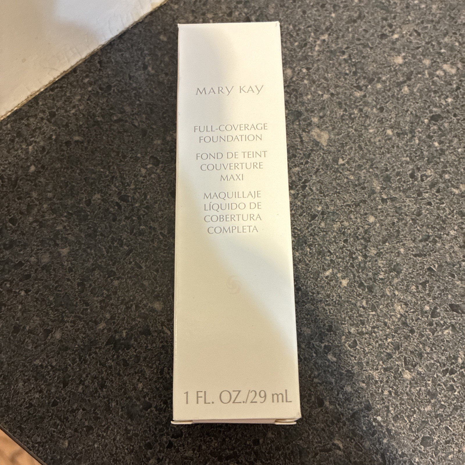 Mary Kay Full Coverage Foundation 1 oz Ivory 104 #365000 Normal dry NOS